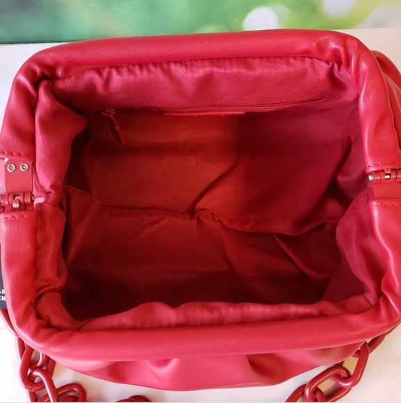 NWT Badgley Mischka Clutch with optional chunky chain crossbody. - Picture 9 of 12